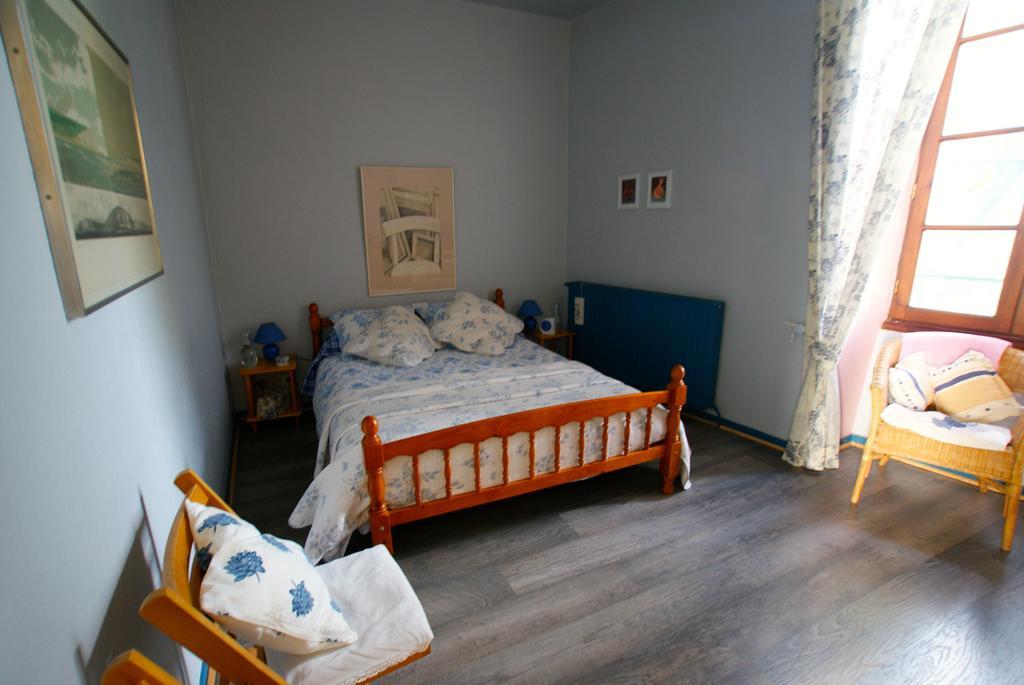 Les Chimeres Puylaroque Habitación foto